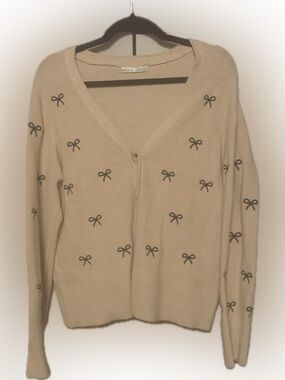 Kaily K Bow-Embroidered Beige V-Neck Cardigan in size large NWOT